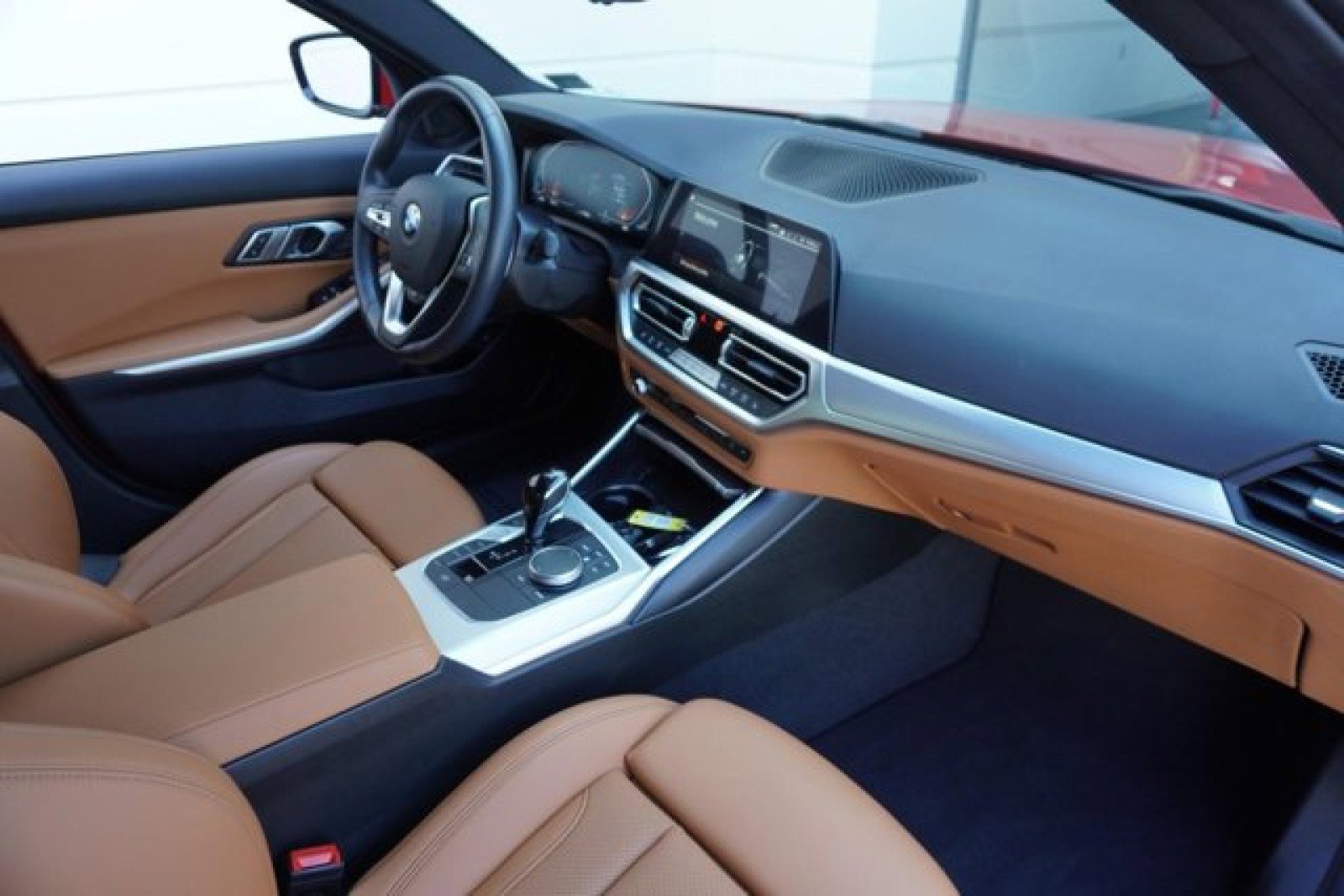 Used 2022 BMW 330i Sedan w/ Premium Package 2 RWD image 18
