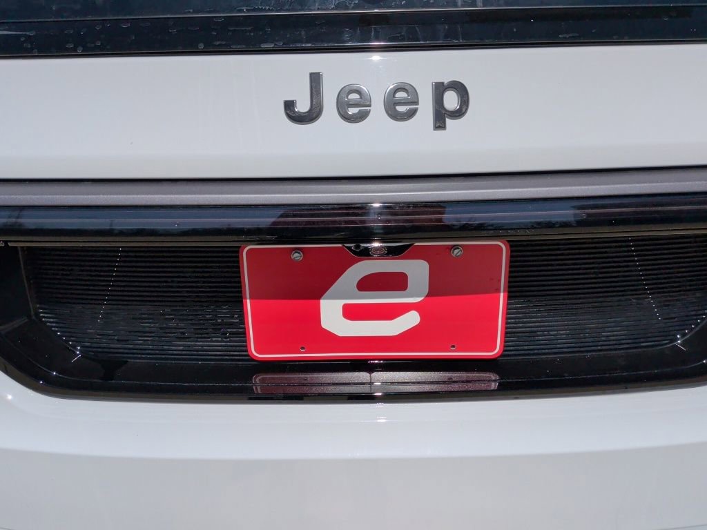 New 2026 Jeep Grand Wagoneer L Limited w/ HD Trailer Tow Package AWD/4WD image 55