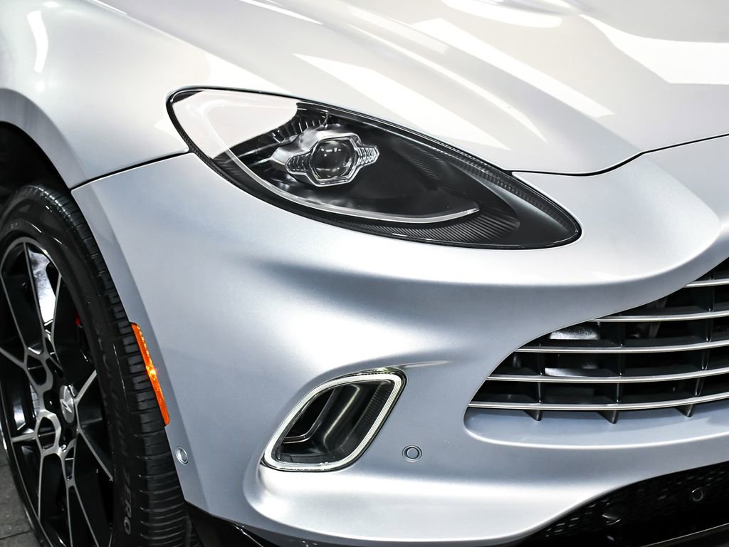 Used 2021 Aston Martin DBX image 71