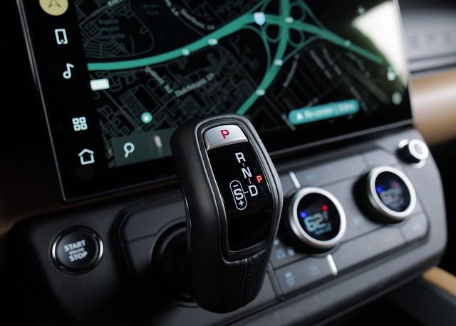 New 2026 Land Rover Defender 110 S image 22