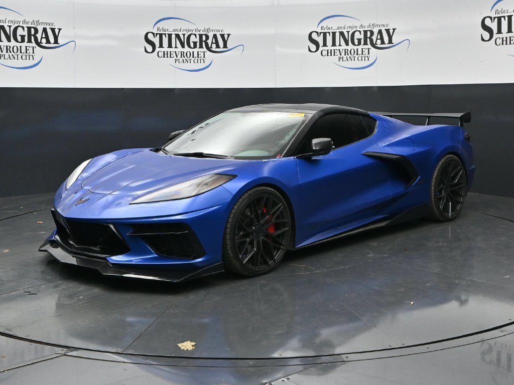 Used 2022 Chevrolet Corvette Stingray Preferred Cpe w/ Z51 Performance Package RWD image 3