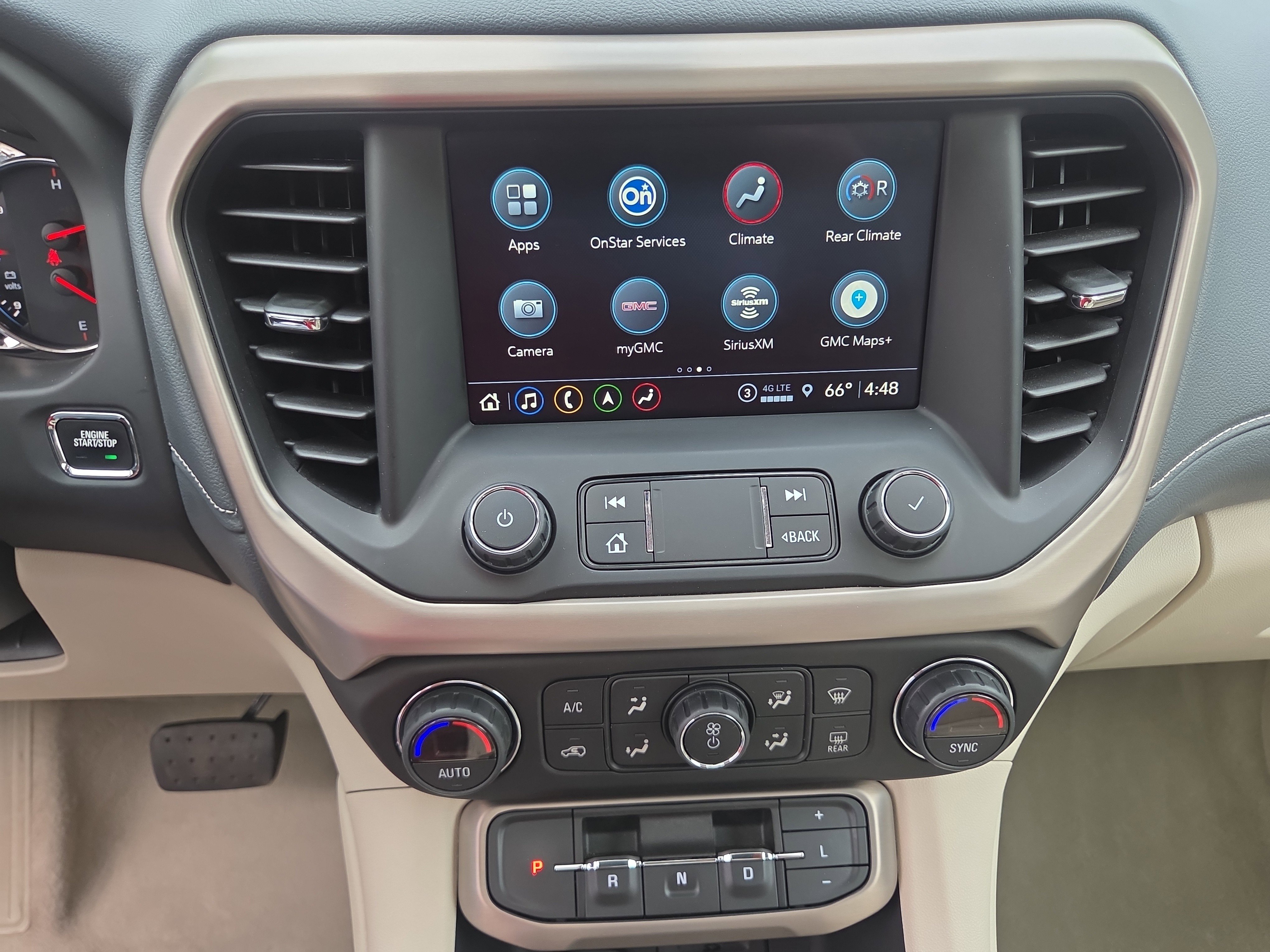 Used 2021 GMC Acadia Denali w/ Denali Ultimate Package AWD/4WD image 28
