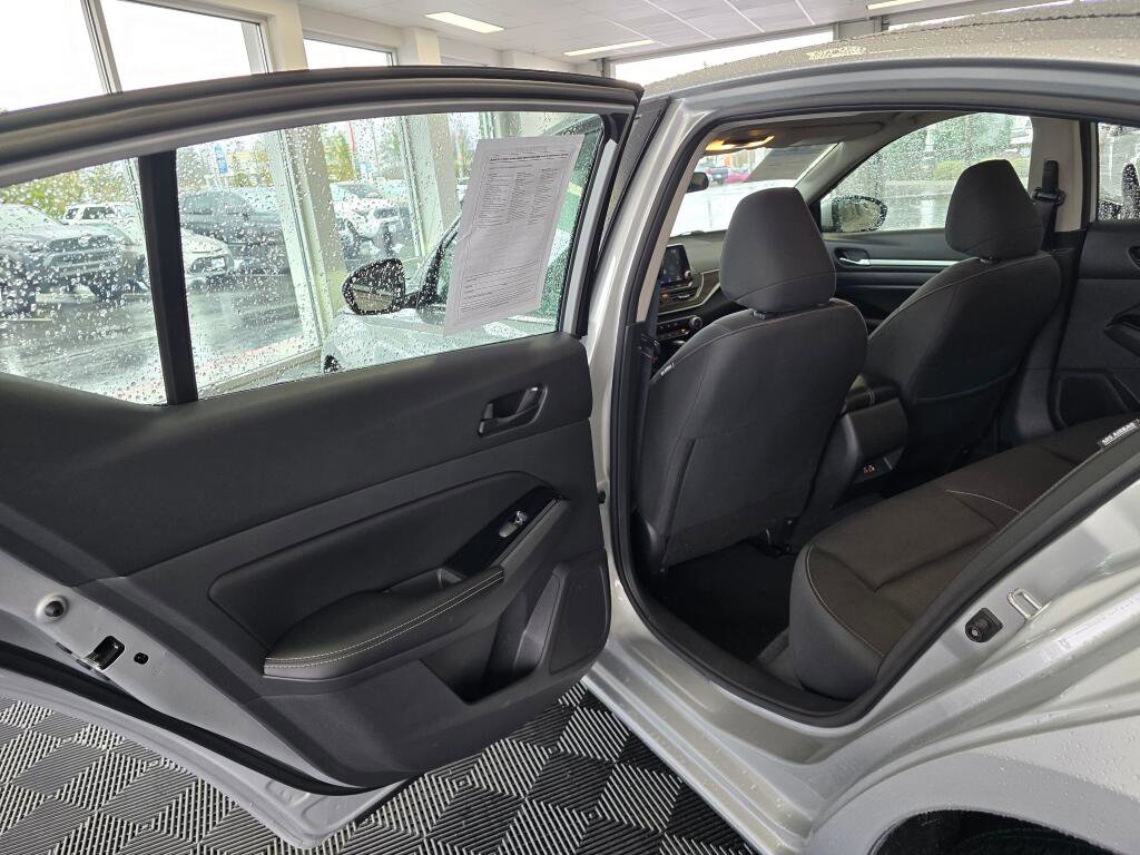 Used 2023 Nissan Altima 2.5 SV image 36