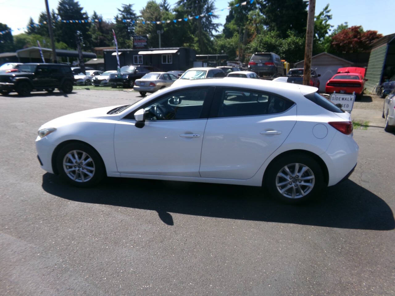 Used 2014 MAZDA MAZDA3 i Grand Touring FWD image 2