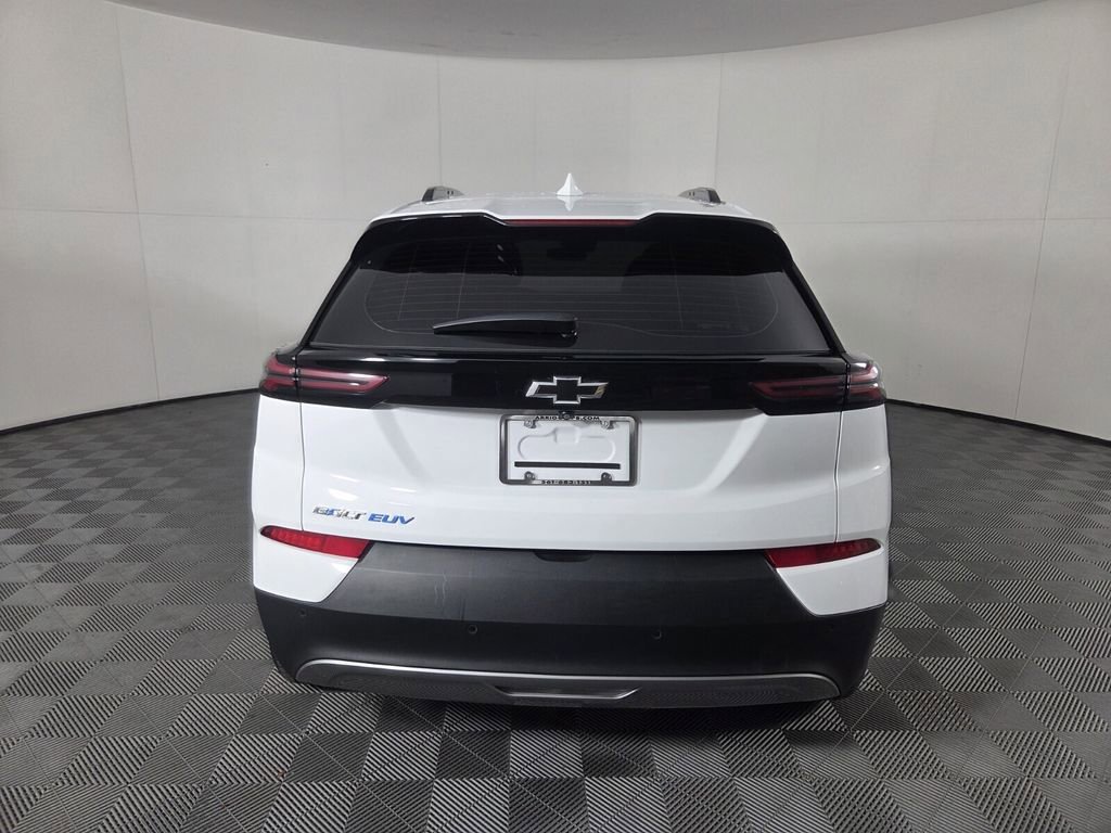 Used 2023 Chevrolet Bolt EUV LT w/ Driver Confidence Package FWD image 6