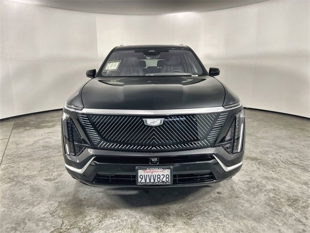 Used 2026 Cadillac Vistiq Luxury image 3