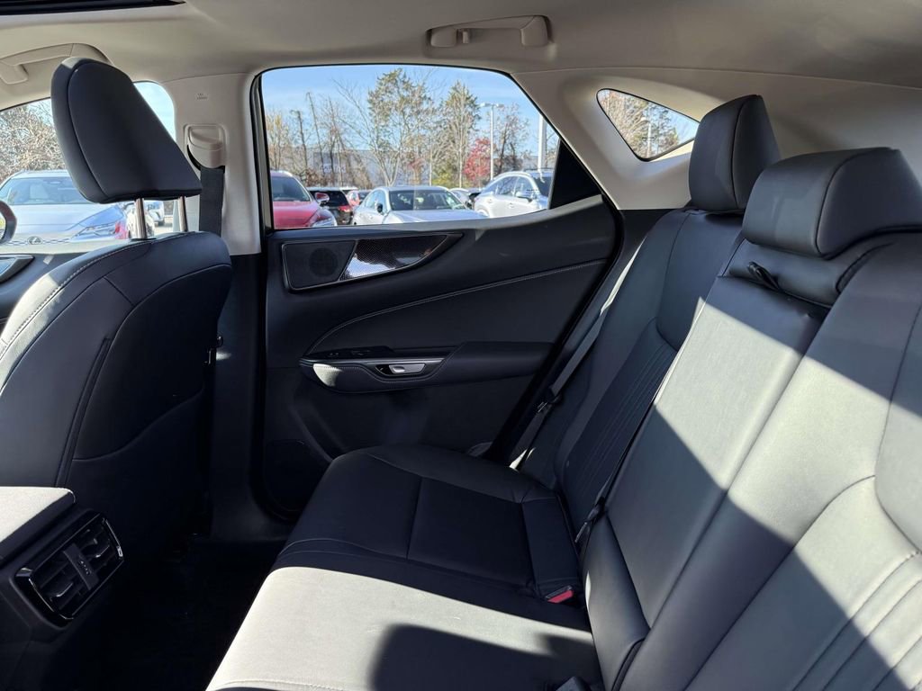 Used 2025 Lexus NX 350 AWD image 18