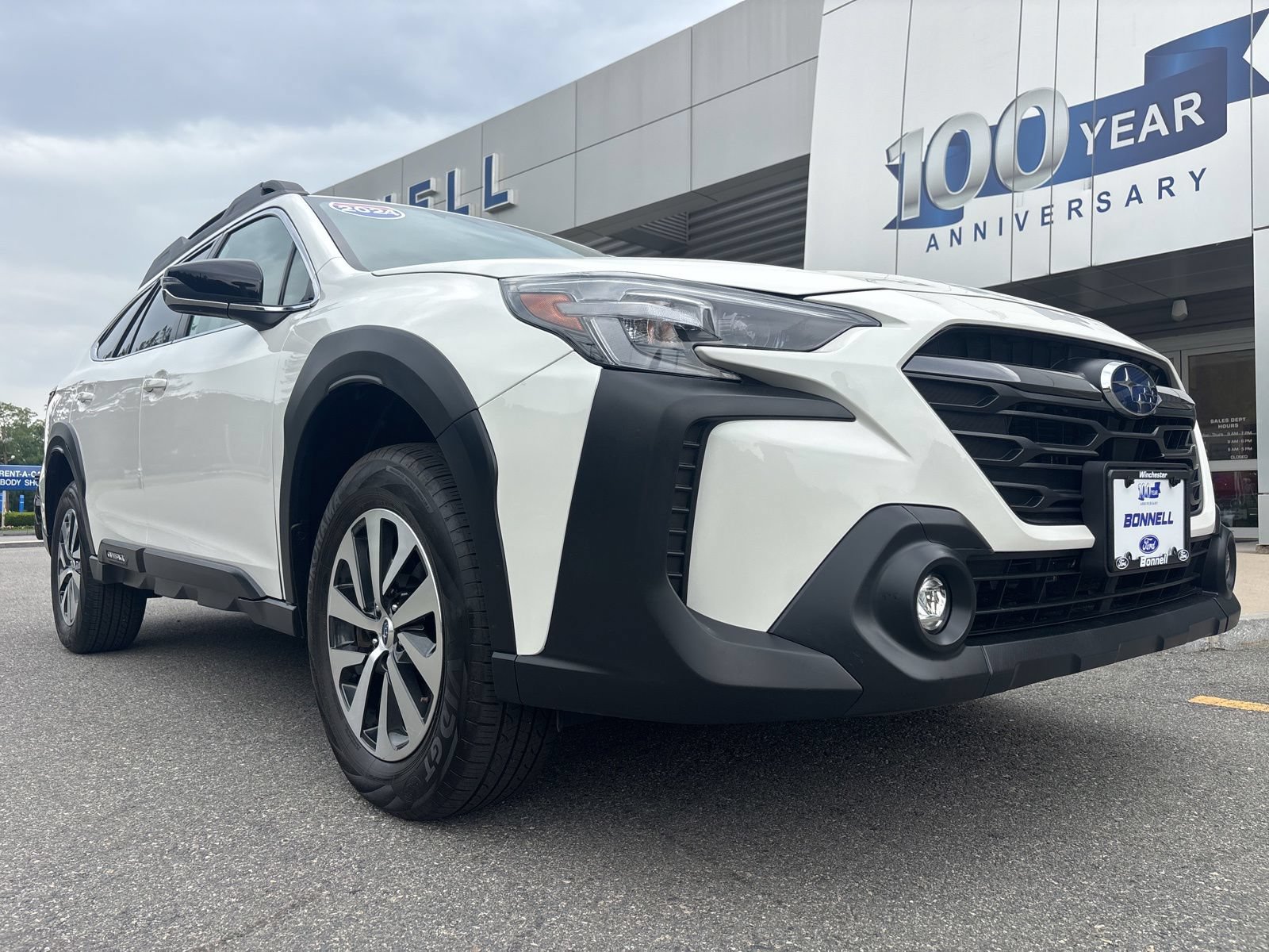 Used 2024 Subaru Outback Premium AWD/4WD image 54