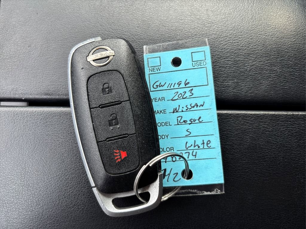 Used 2023 Nissan Rogue S AWD/4WD image 34