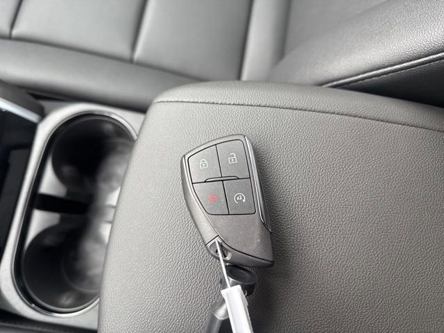 New 2026 Chevrolet Colorado Trail Boss w/ Off-Road Front Bumper Package image 57