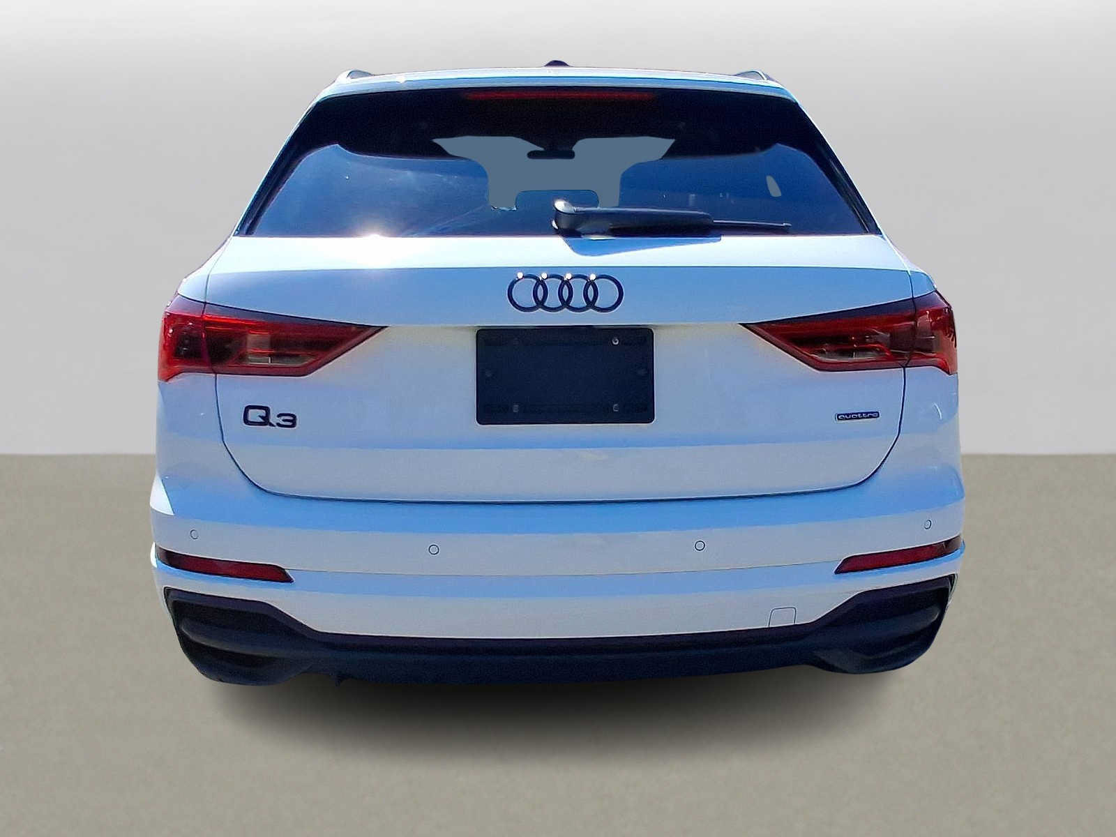 Used 2023 Audi Q3 2.0T Premium w/ Black Optic Sport Package AWD/4WD image 29
