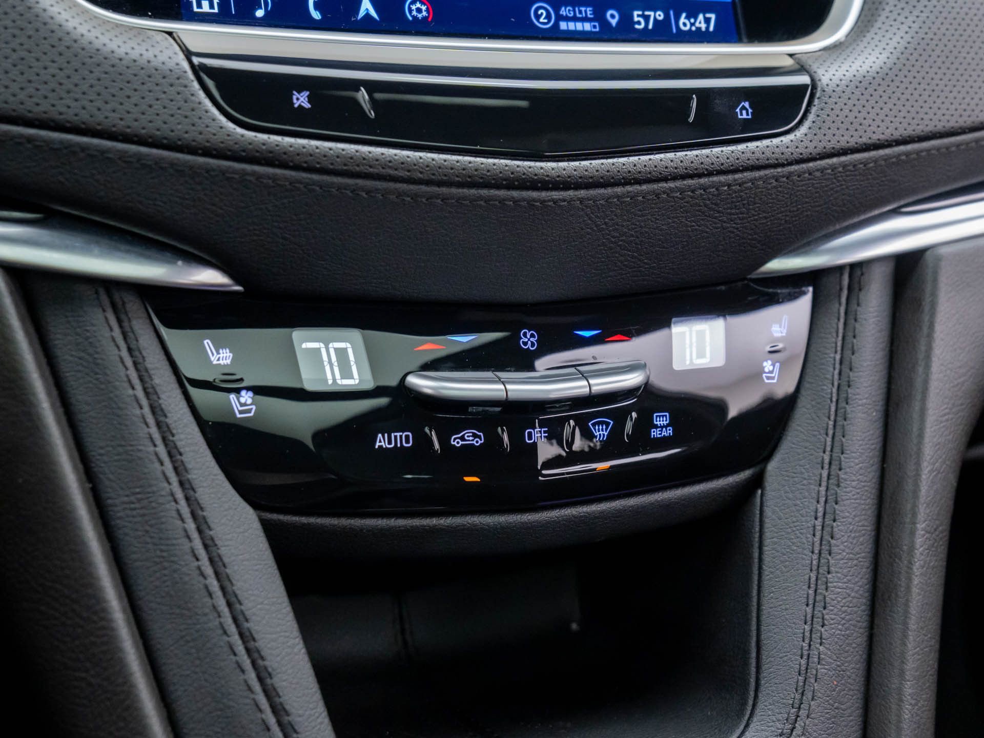 Used 2025 Cadillac XT5 Premium Luxury AWD/4WD image 27