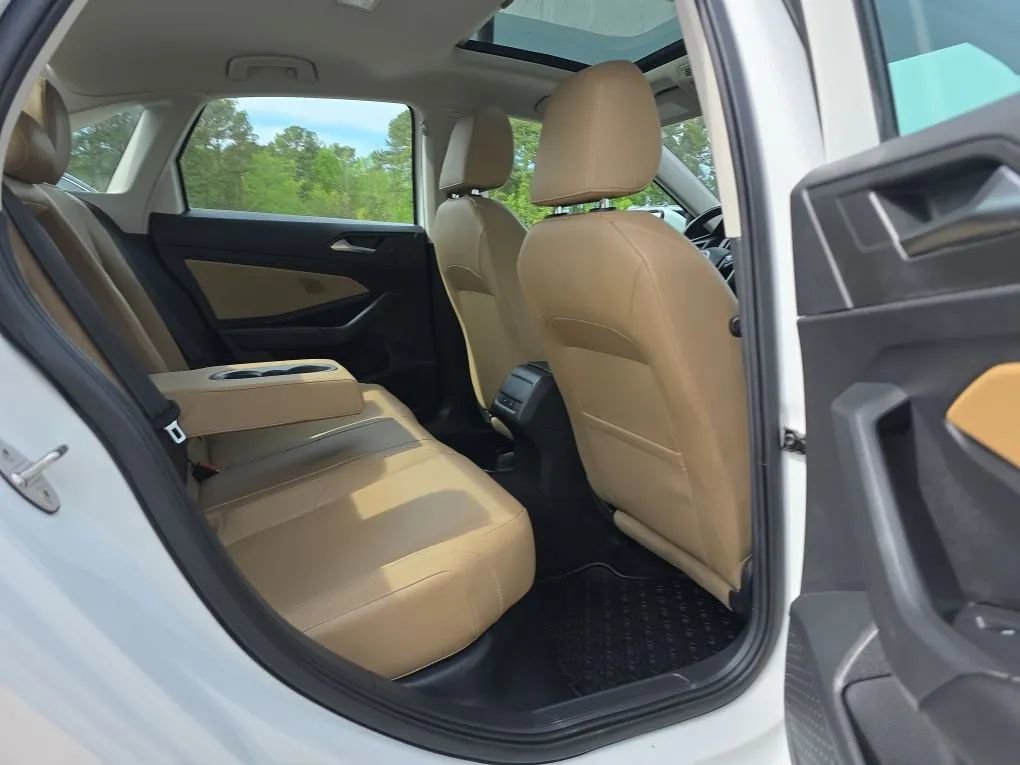 Used 2019 Volkswagen Jetta SE w/ Cold Weather Package image 42