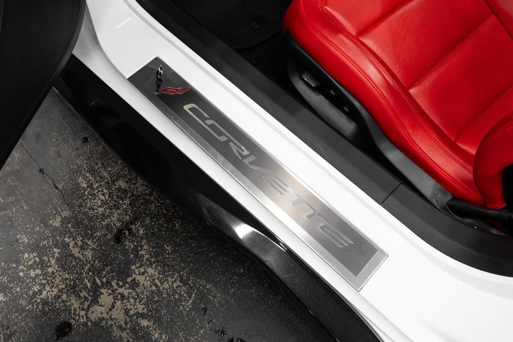 Used 2015 Chevrolet Corvette Z06 w/ 3LZ Preferred Equipment Group image 41