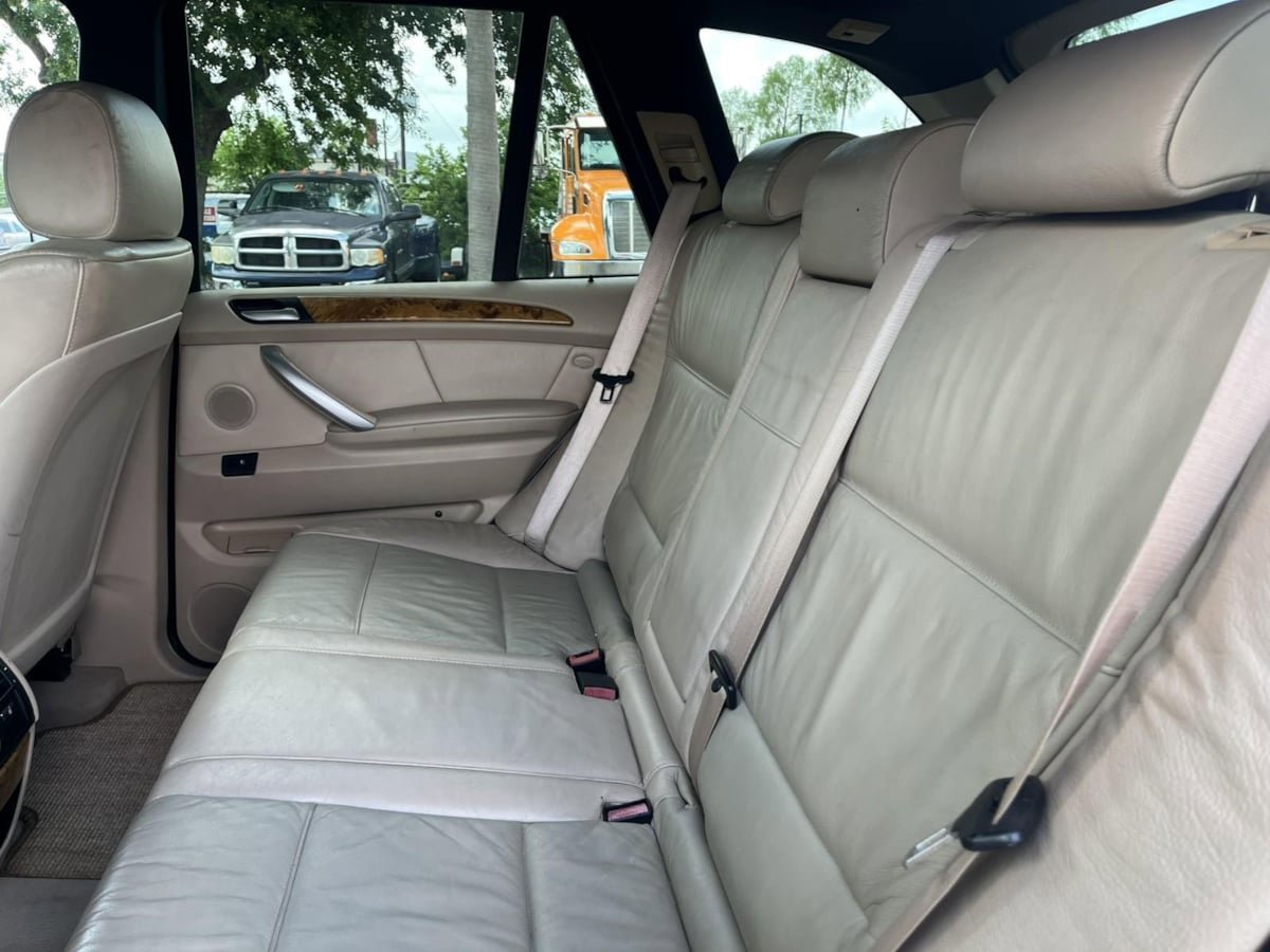 Used 2001 BMW X5 4.4i AWD/4WD image 22