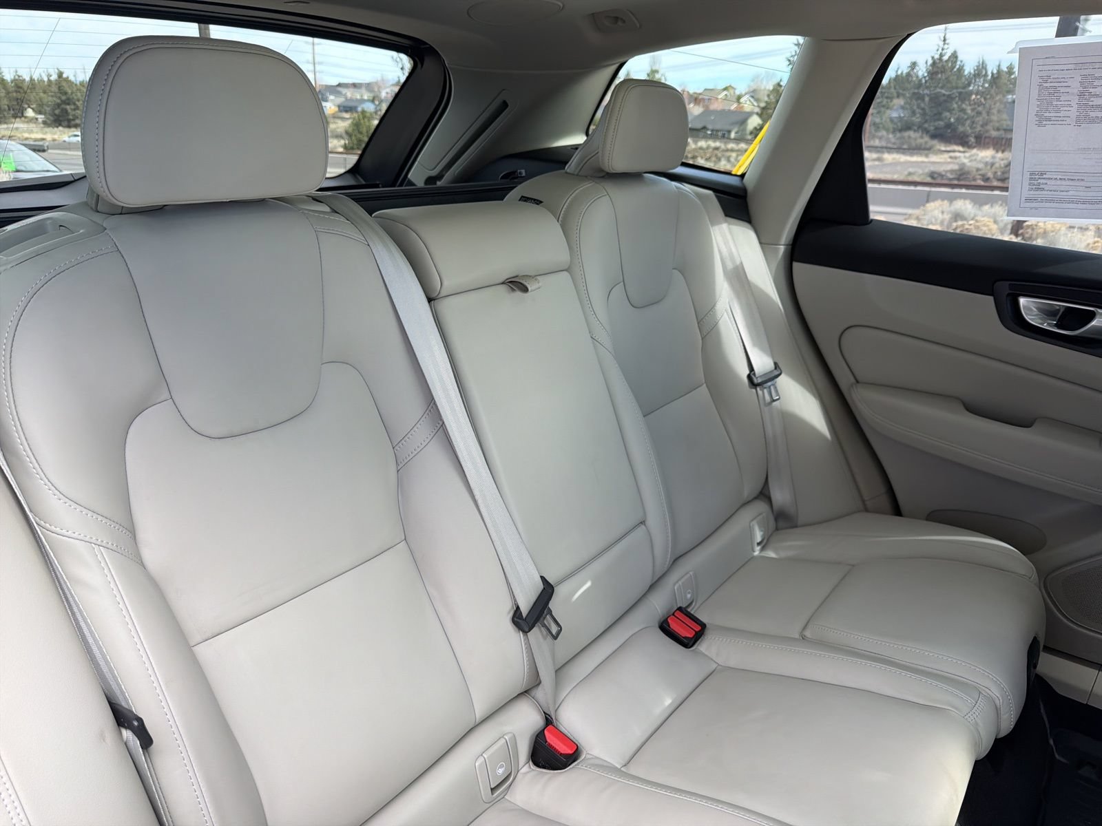 Used 2024 Volvo XC60 B5 Ultimate w/ Protection Package Premier AWD/4WD image 24