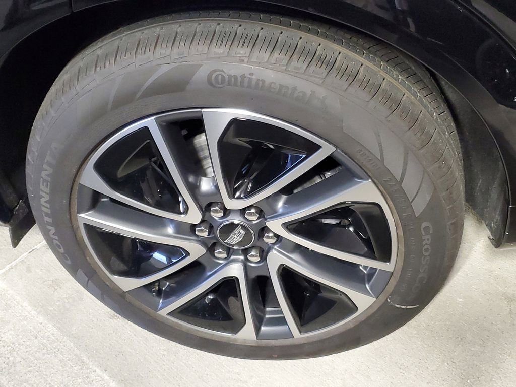 New 2025 Cadillac Optiq Sport 2 image 9