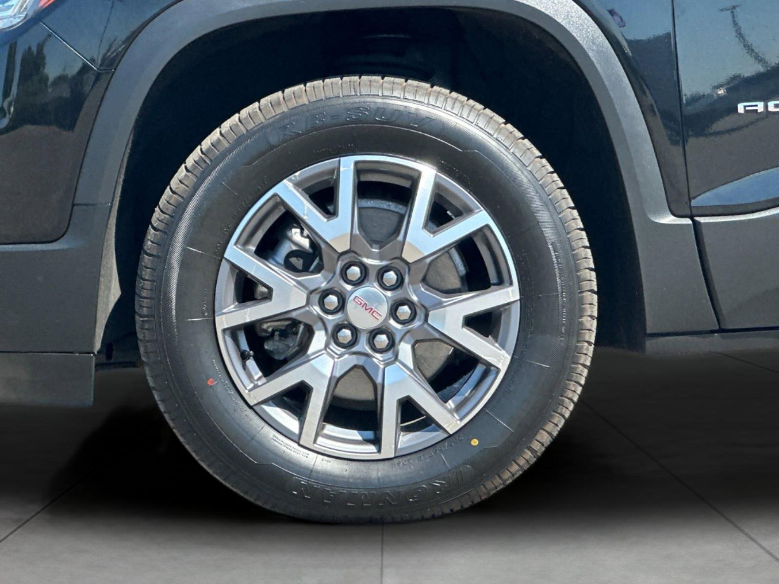 Used 2023 GMC Acadia SLT image 25