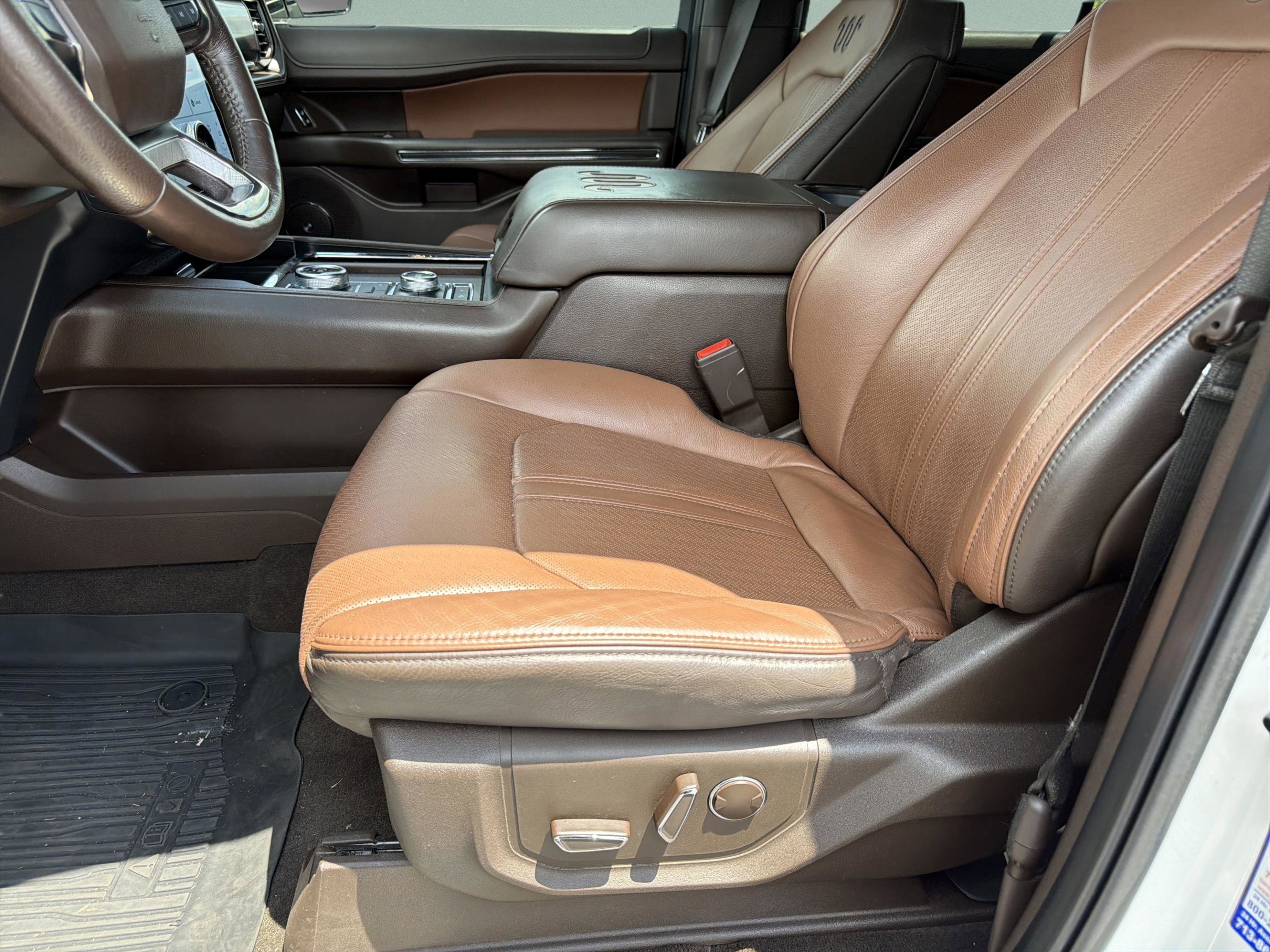 Used 2022 Ford Expedition Max King Ranch AWD/4WD image 13
