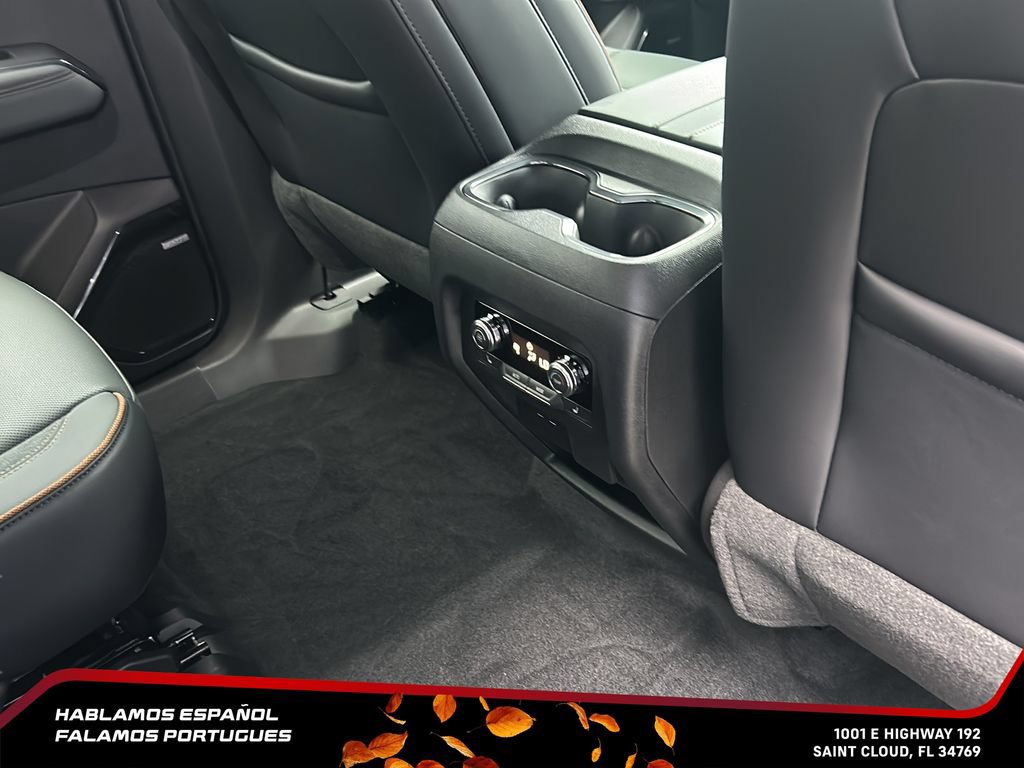 New 2026 GMC Acadia AT4 w/ Luxury Package AWD/4WD image 28