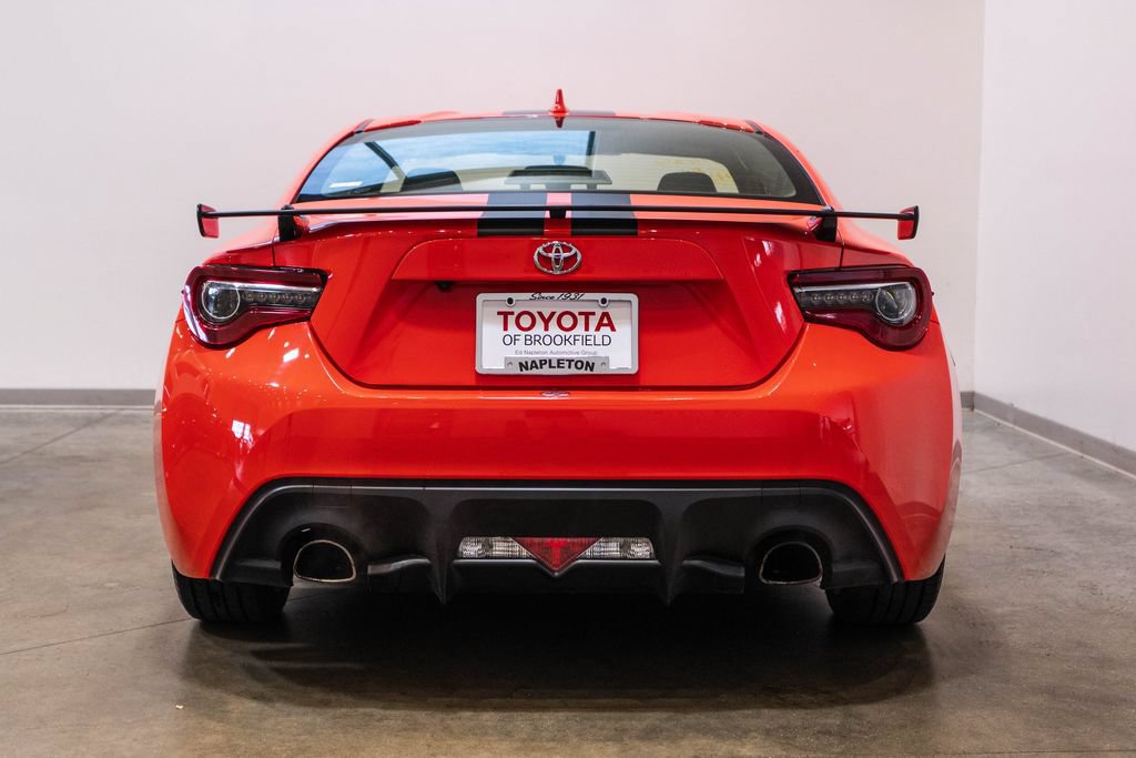 Used 2017 Toyota 86 860 Special Edition RWD image 8