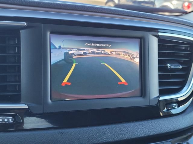 Certified 2023 Chrysler Voyager LX FWD image 10