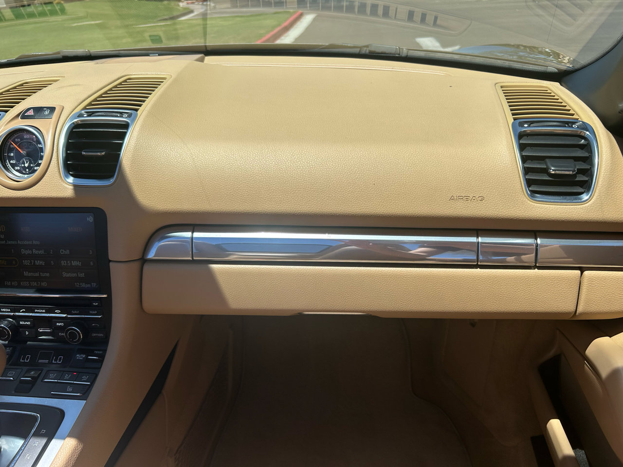 Used 2014 Porsche Boxster S image 22