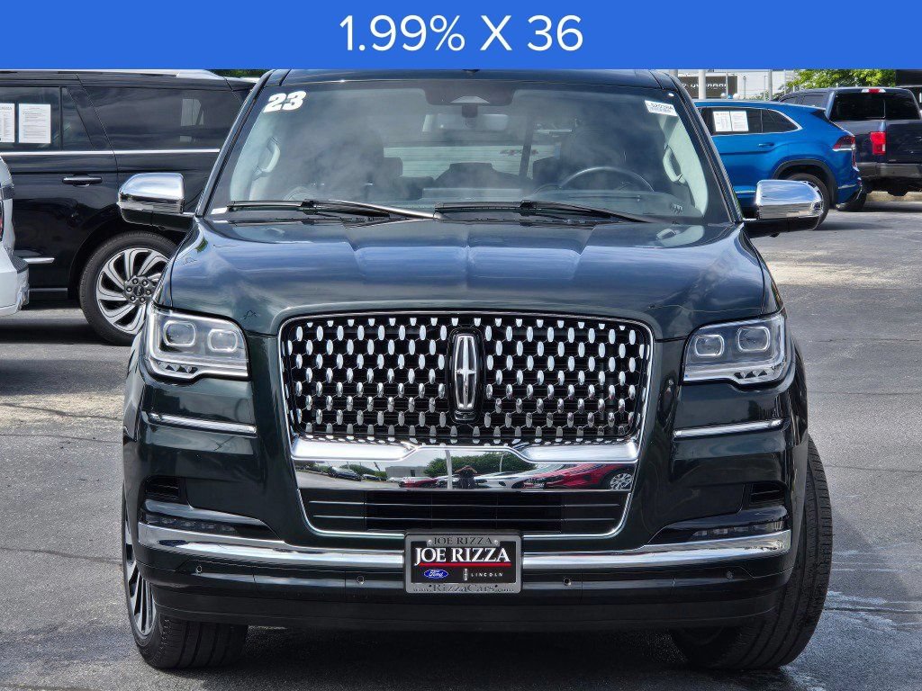 Used 2023 Lincoln Navigator Black Label AWD/4WD image 2