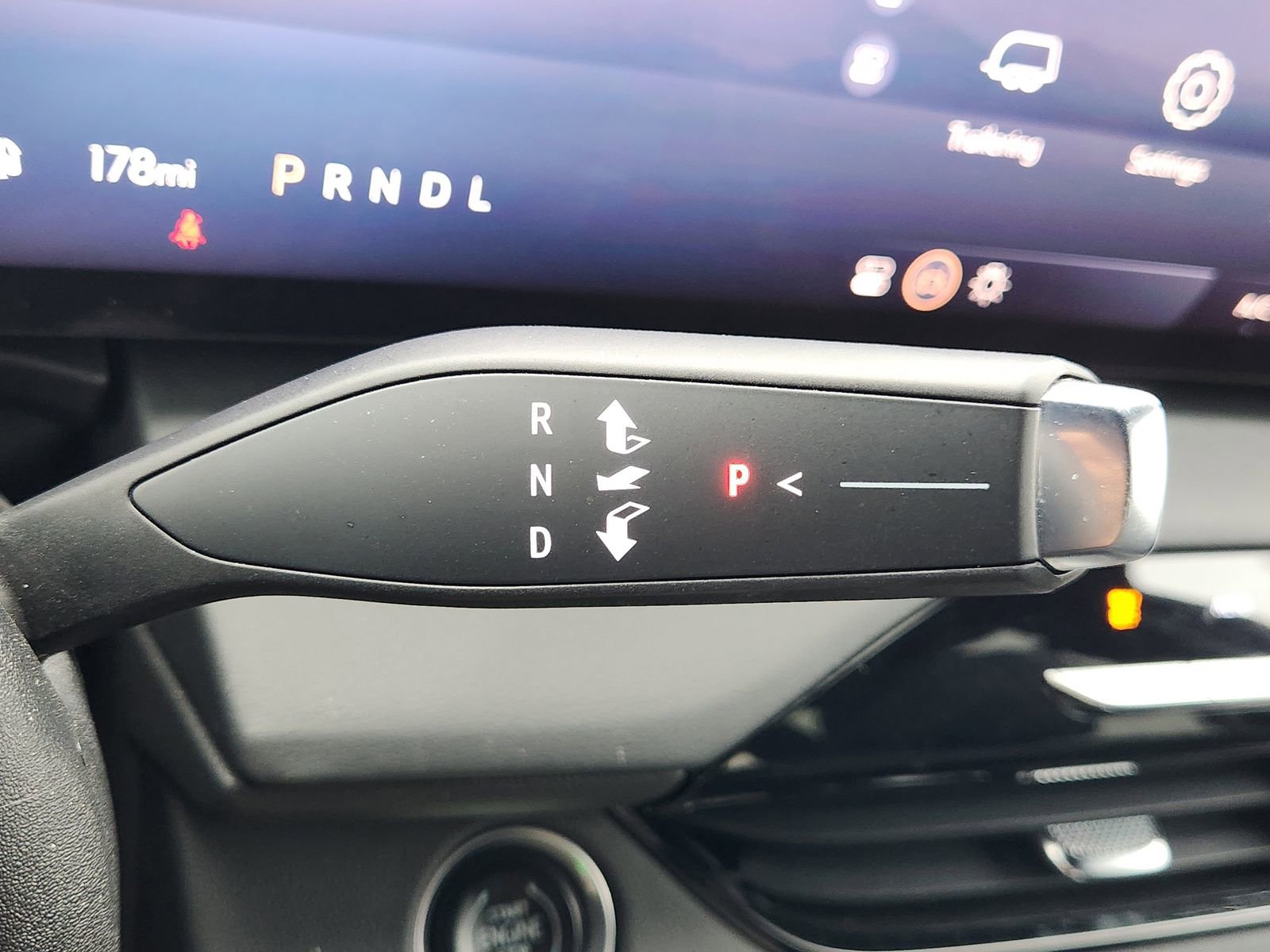 Used 2025 Buick Enclave Avenir w/ Trailering Package, 5000 lbs. image 24