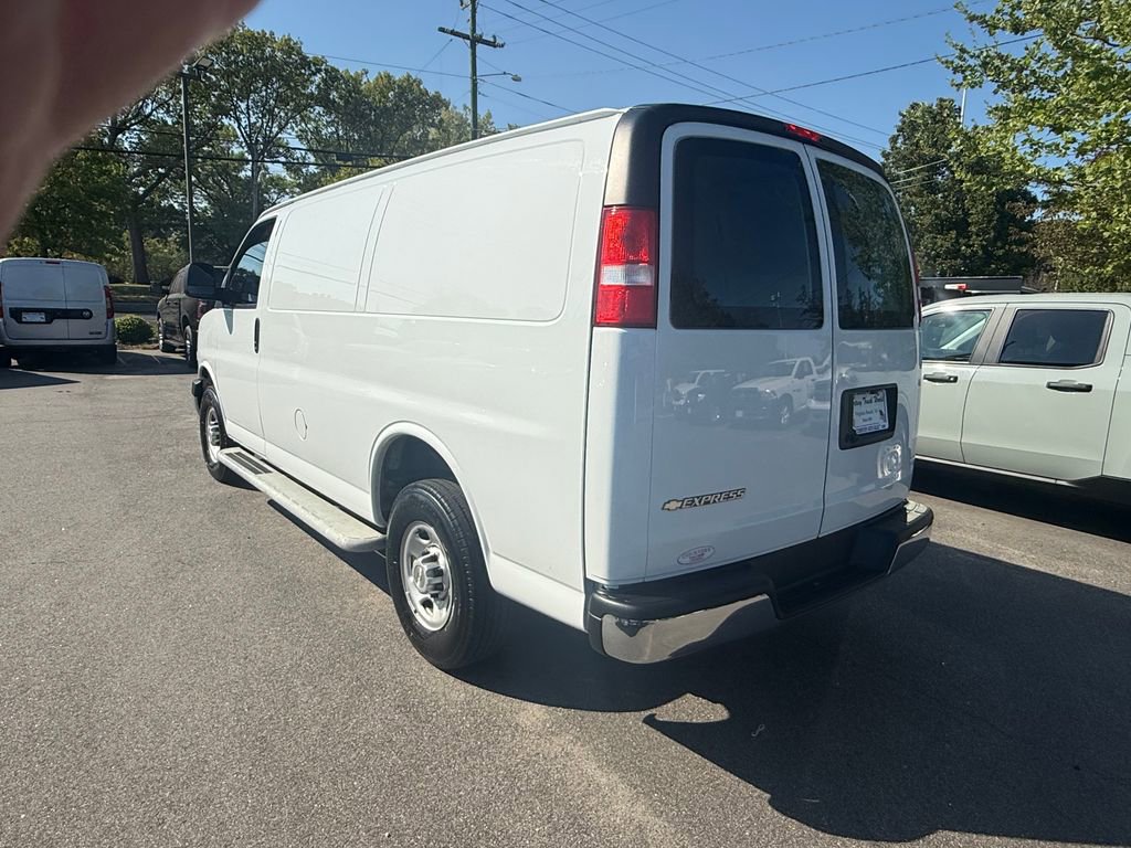 Used 2024 Chevrolet Express 2500 w/ Driver Convenience Package image 8