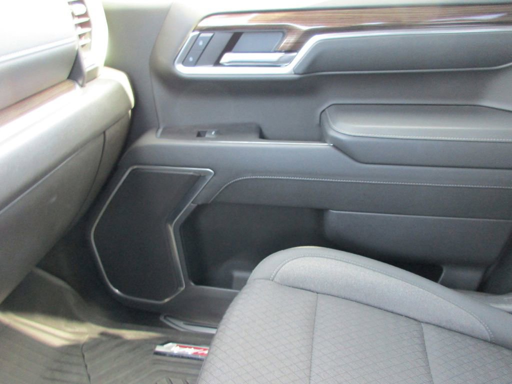 Used 2024 Chevrolet Silverado 1500 RST w/ Z71 Off-Road Package image 30