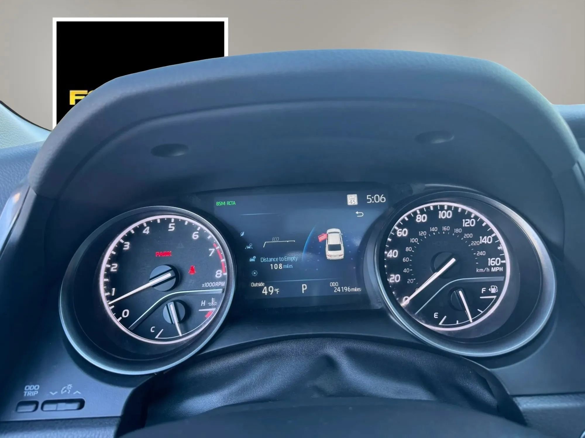 Used 2023 Toyota Camry SE w/ Cold Weather Package image 17