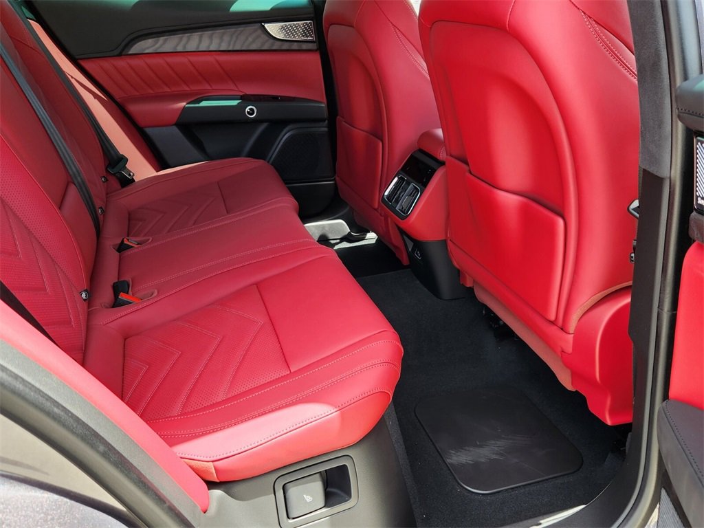 New 2025 Maserati Grecale GT image 10