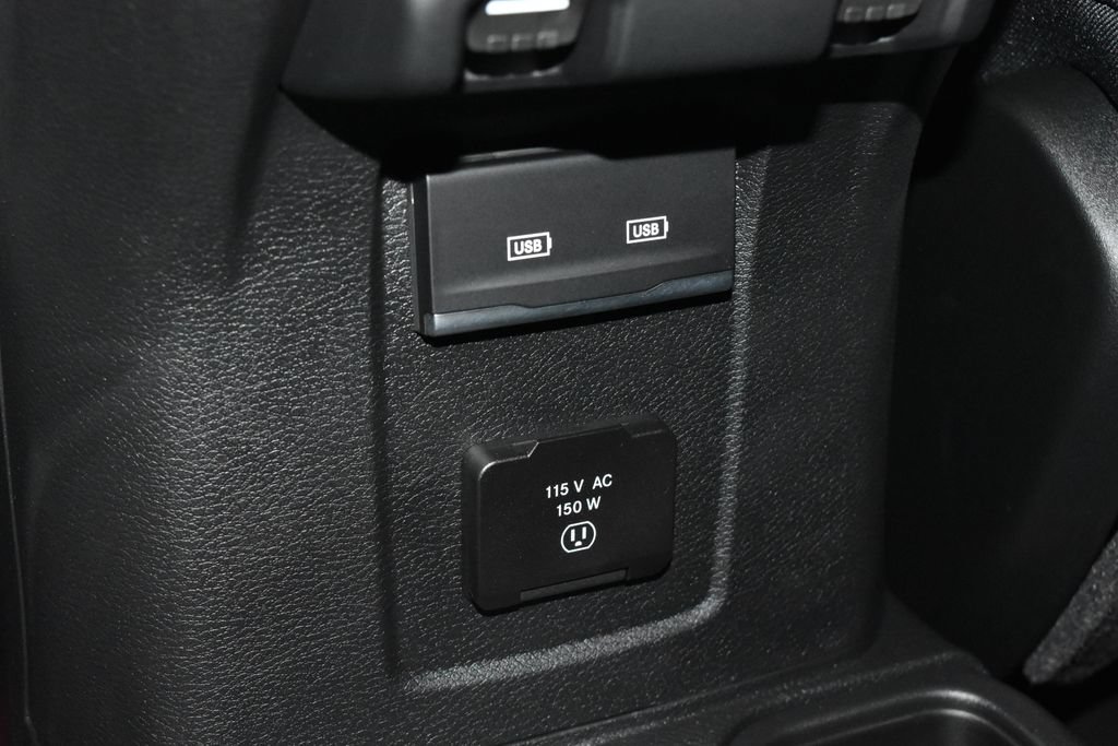 Used 2025 Jeep Wrangler Unlimited Rubicon w/ Convenience Group AWD/4WD image 20