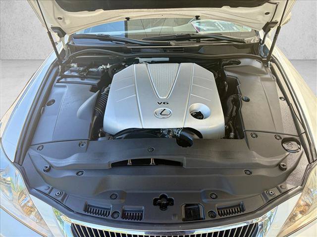 Used 2010 Lexus IS 350C RWD image 8