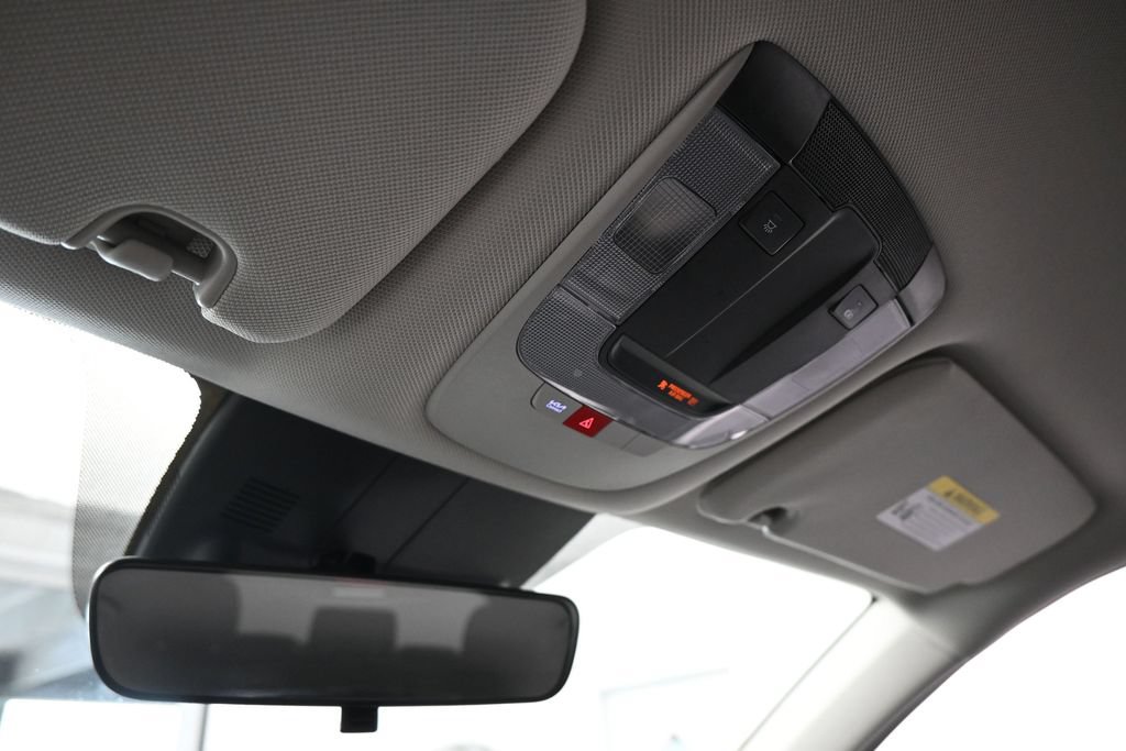 Used 2024 Kia Sorento S FWD image 28