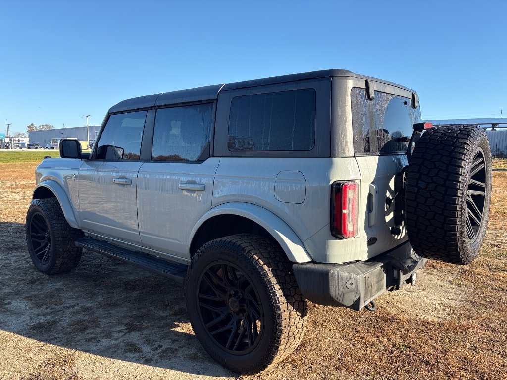 Used 2021 Ford Bronco Outer Banks AWD/4WD image 13
