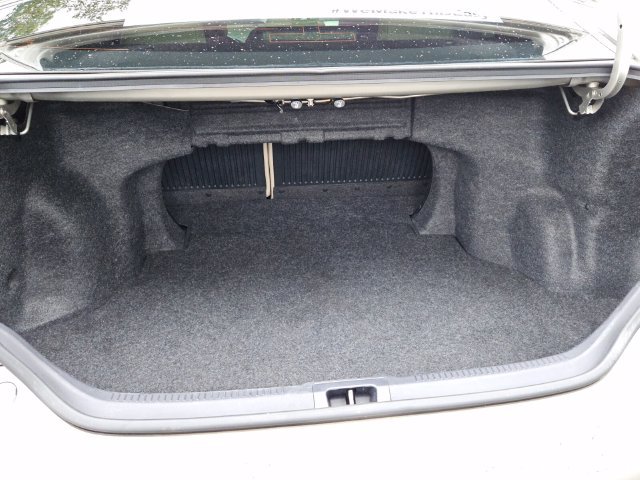 Used 2014 Toyota Camry XLE w/ Leather Package FWD image 13