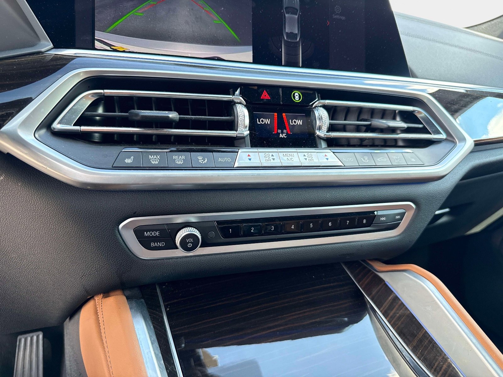 Used 2023 BMW X6 xDrive40i w/ Premium Package image 47