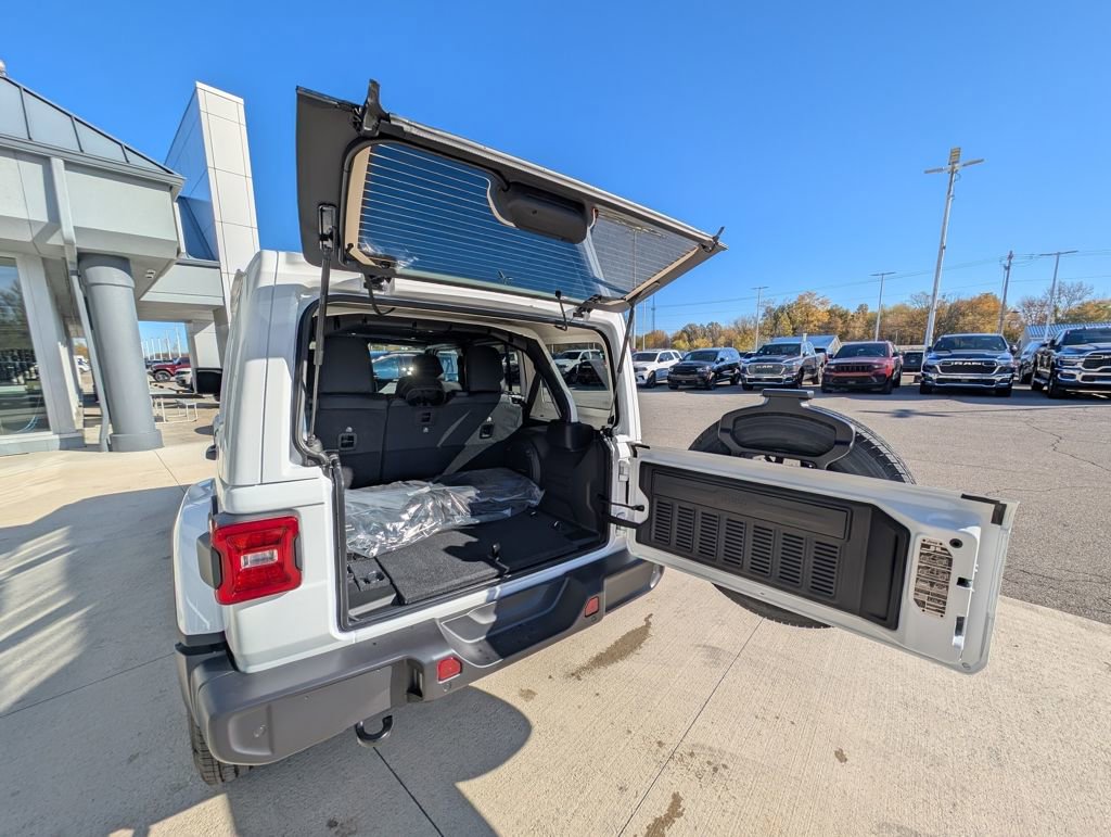 New 2026 Jeep Wrangler Sahara image 12