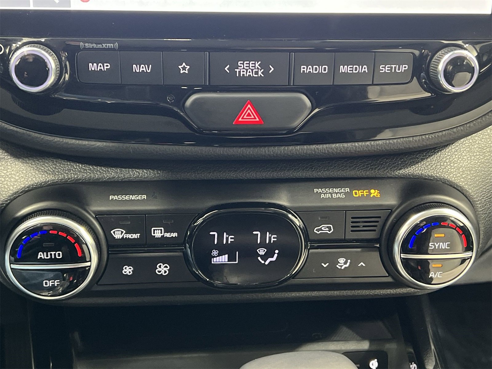 Used 2023 Kia Soul GT-Line image 19