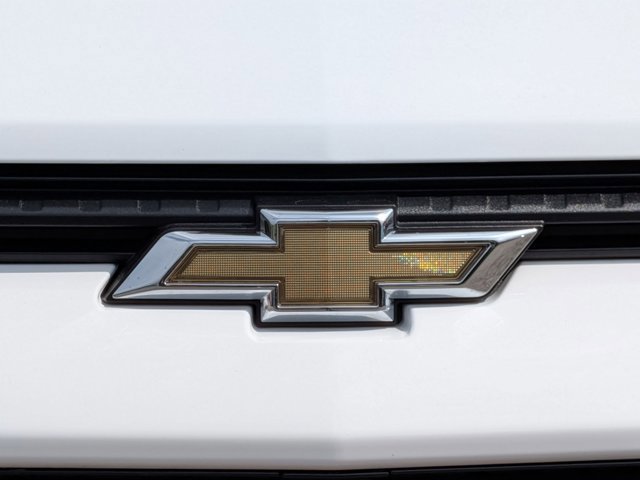 New 2026 Chevrolet Equinox EV LT FWD image 17