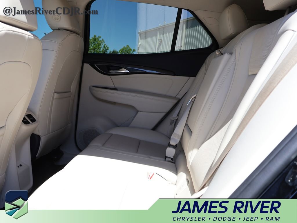 Used 2023 Buick Envision Essence AWD/4WD image 18