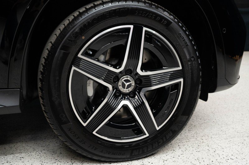 New 2027 Mercedes-Benz GLC 300 4MATIC image 9