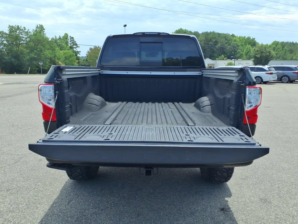 Used 2020 Nissan Titan SV w/ SV Convenience Package AWD/4WD image 26