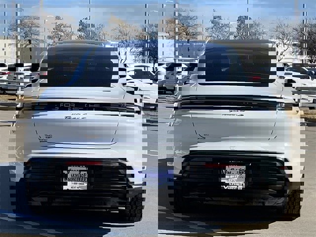 Used 2020 Porsche Taycan 4S image 5