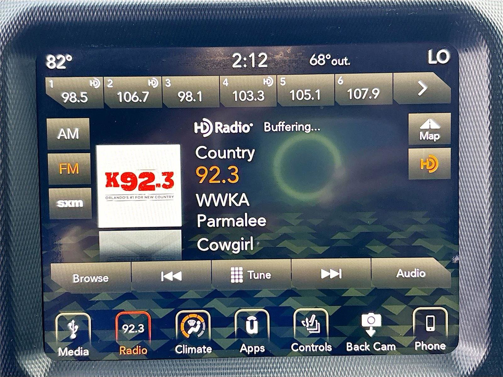 Used 2019 Jeep Wrangler Unlimited Sahara image 15