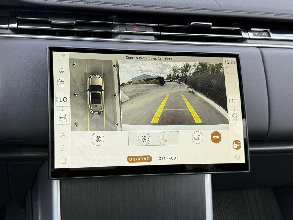 New 2025 Land Rover Range Rover SE image 26