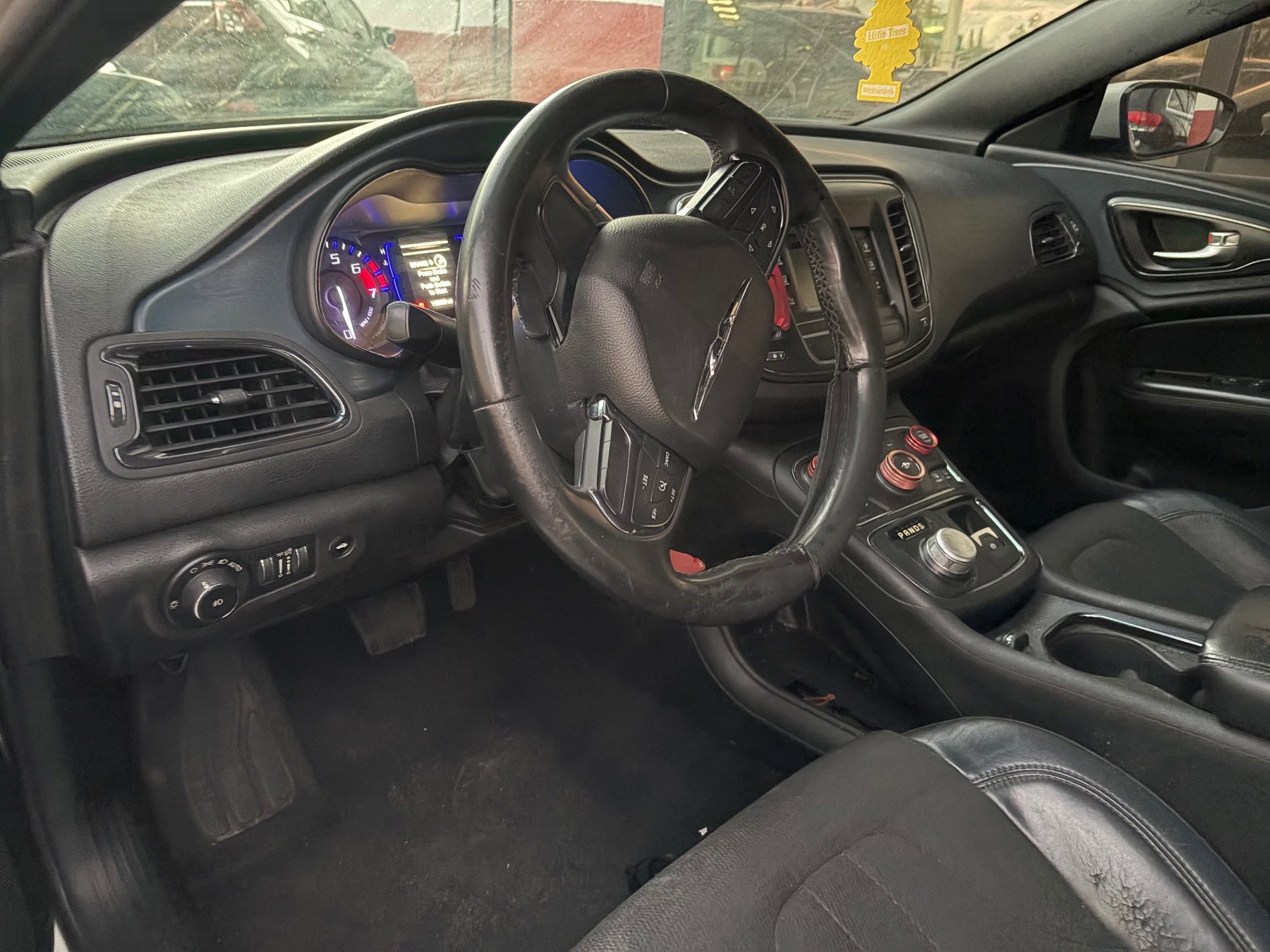 Used 2015 Chrysler 200 S FWD image 12