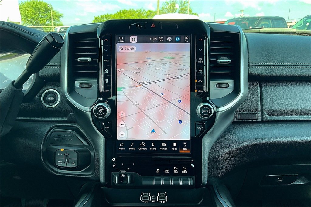 Used 2025 RAM 2500 Laramie w/ Night Edition image 32